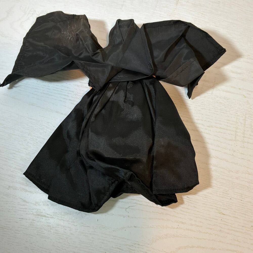 Vintage 1950s Hard Plastic Catholic Nun Sleepy Eyed Doll with Crucifix - Picture 4 of 5